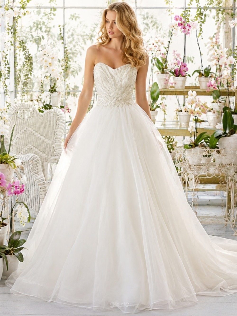 Mori Lee Madeline Gardner White Strapless Wedding Bridal Gown 12